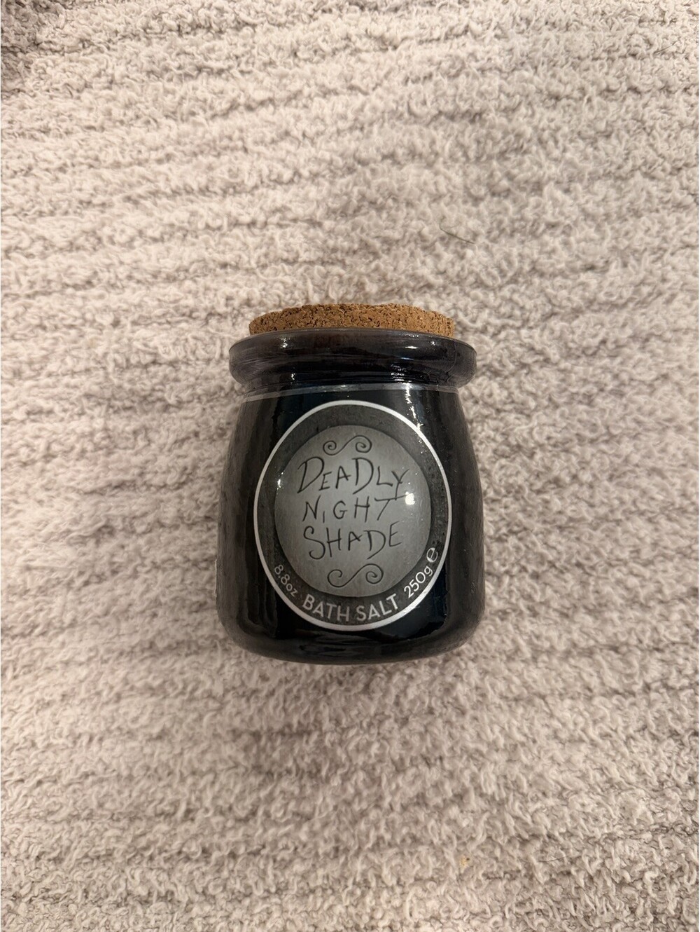 Hot Topic Nightmare Before Christmas Bath Salt Deadly Night Shade 8.8 oz
